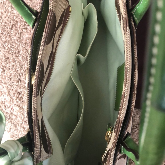 Coach 11557 Hampton Signature Madeline Tote - Picture 6 of 7